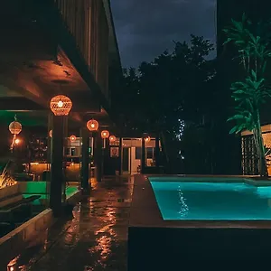 Hostel Shambalam
