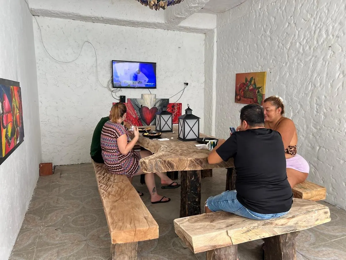 Casa Torices Real 12 Pansiyon Cartagena Hostel